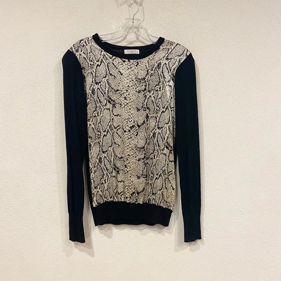 Equipment Roland Silk Snake Print Front Crew Neck Sweater Size XS EUC - Picture 2 of 4